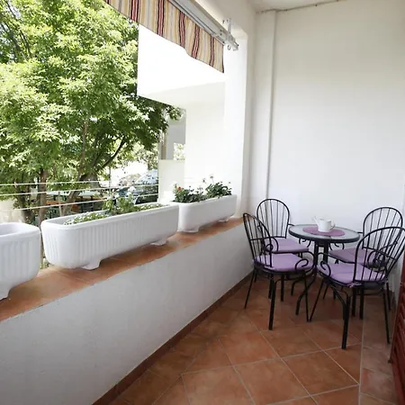 Apartment Rustica *