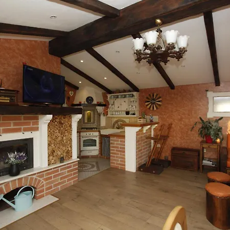 Rustica Apartment *
