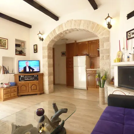 Rustica Apartment