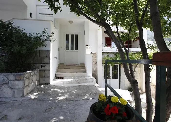 Rustica * 马卡尔斯卡